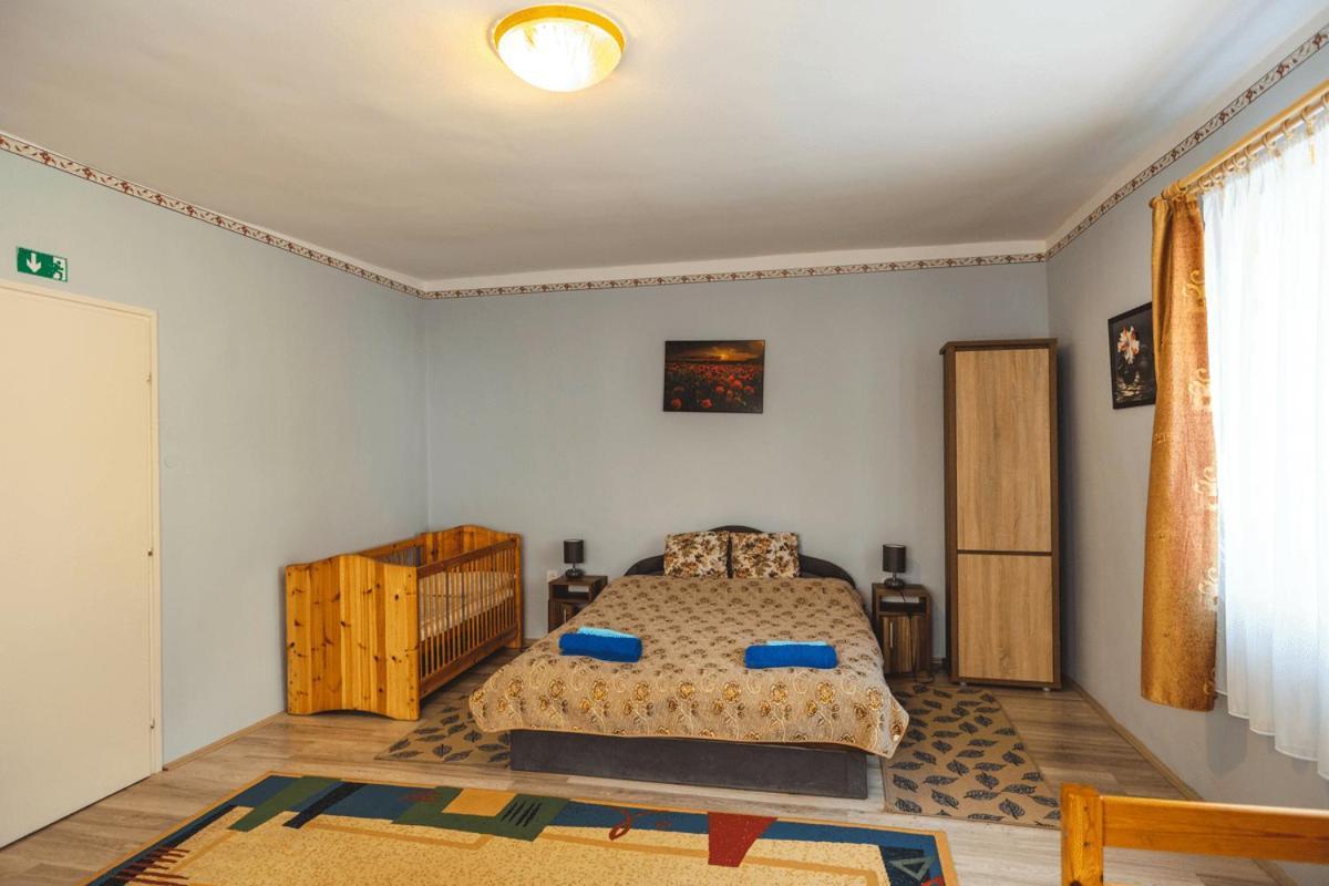 Tolnay Kuria Es Vendeghaz Hotel Nagygorbo Exterior photo